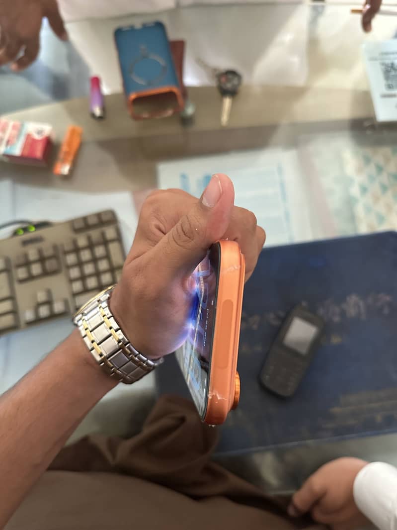 Apple iPhone 17 Pro Max 5