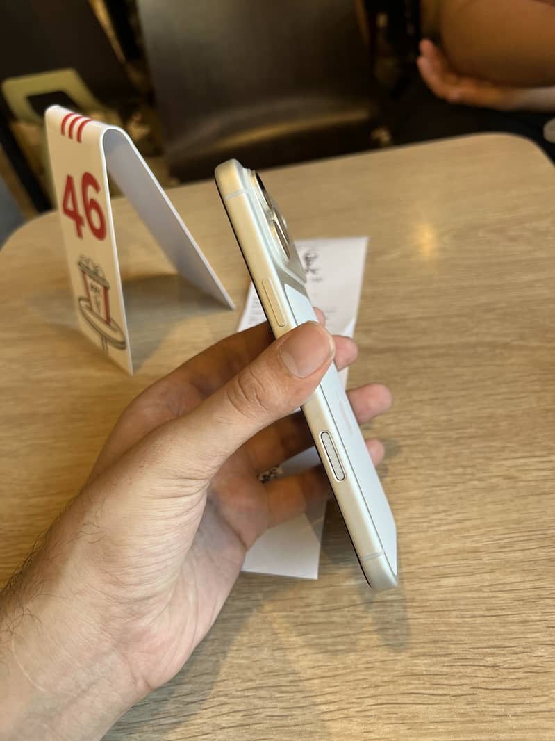 Apple iPhone 17 Pro Max 3