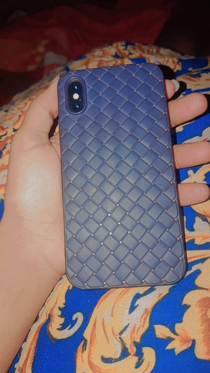 Apple iPhone XS 1
