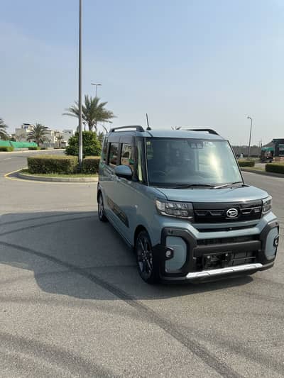 Daihatsu Tanto FunCross X Turbo - Full Option