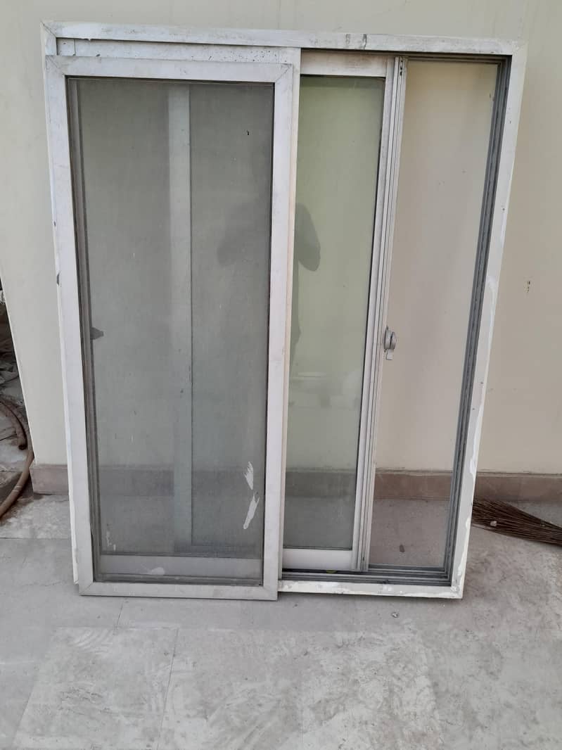 aĺmeniume window 1