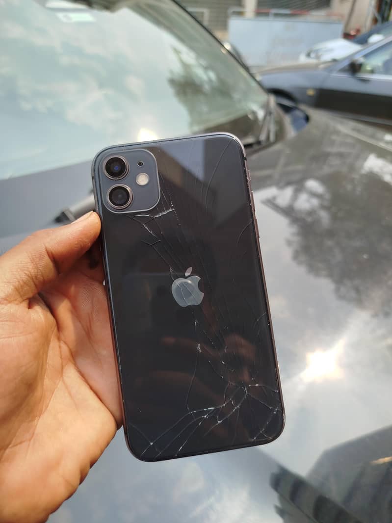 Apple iPhone 11 0