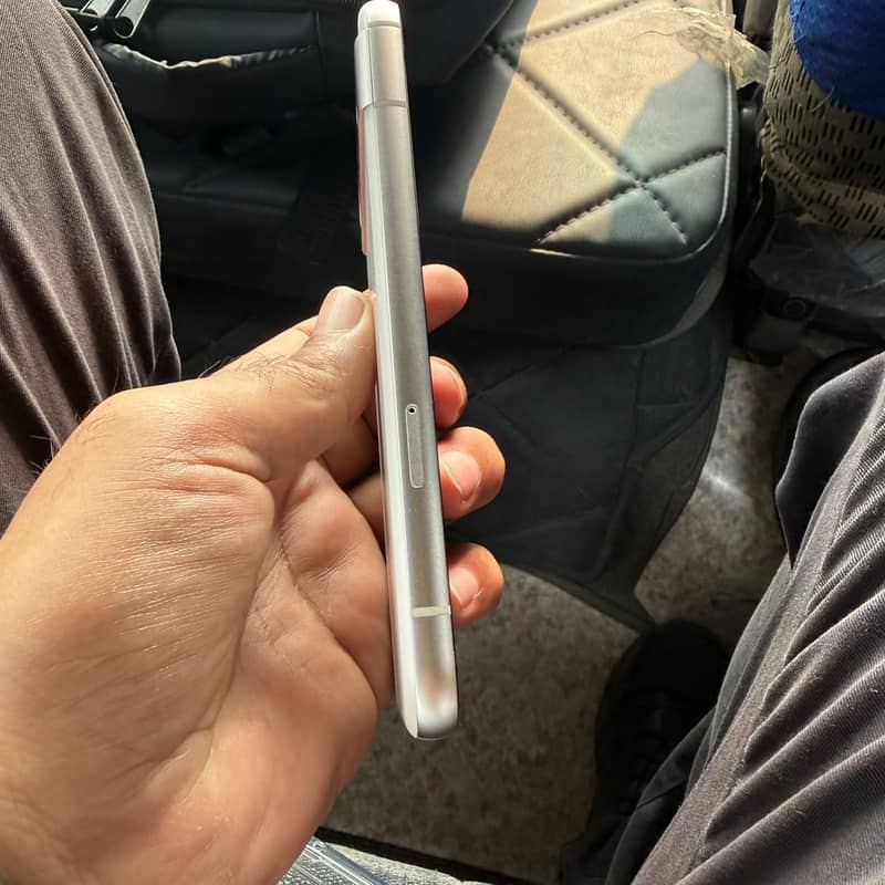 Google Pixel 8a 2