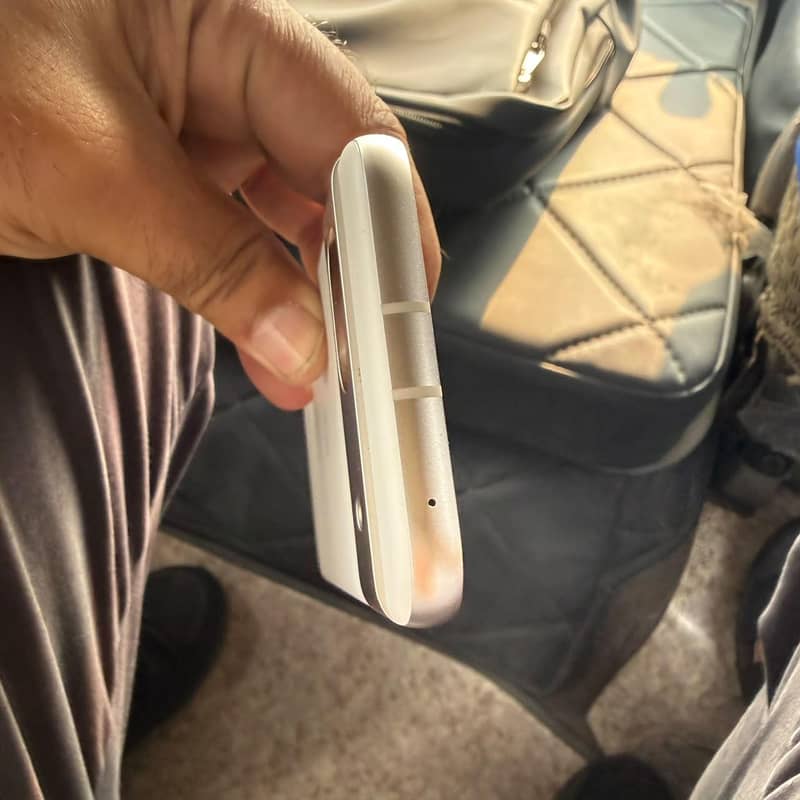 Google Pixel 8a 5