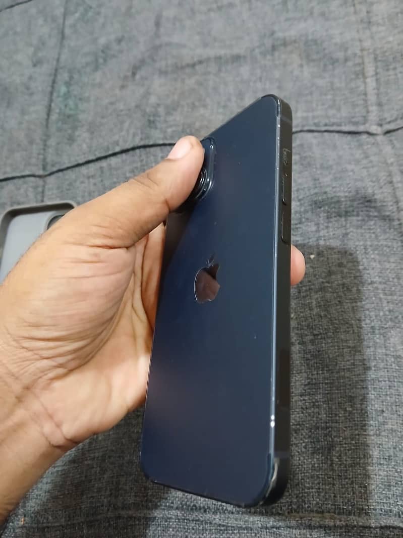 Apple iPhone 14 1