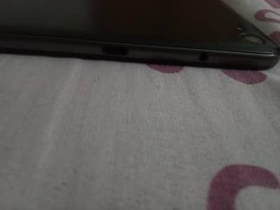 Qua Tablet KYT33