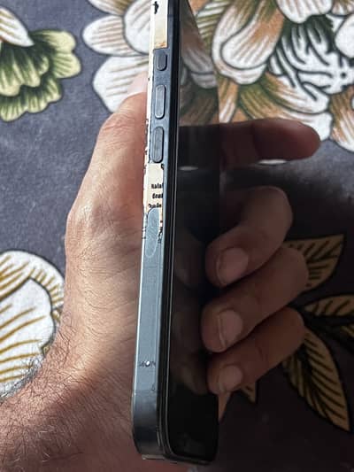 iPhone 15 pro Jv LLAmodel 128 GB