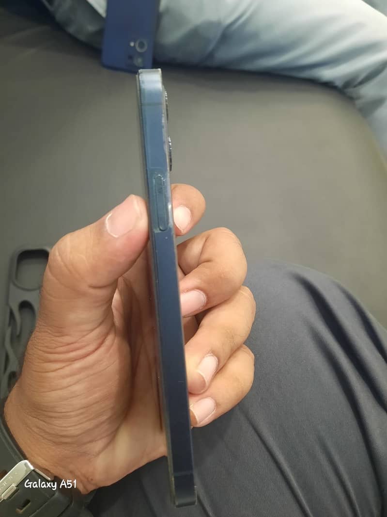 Apple iPhone 12 Pro 4