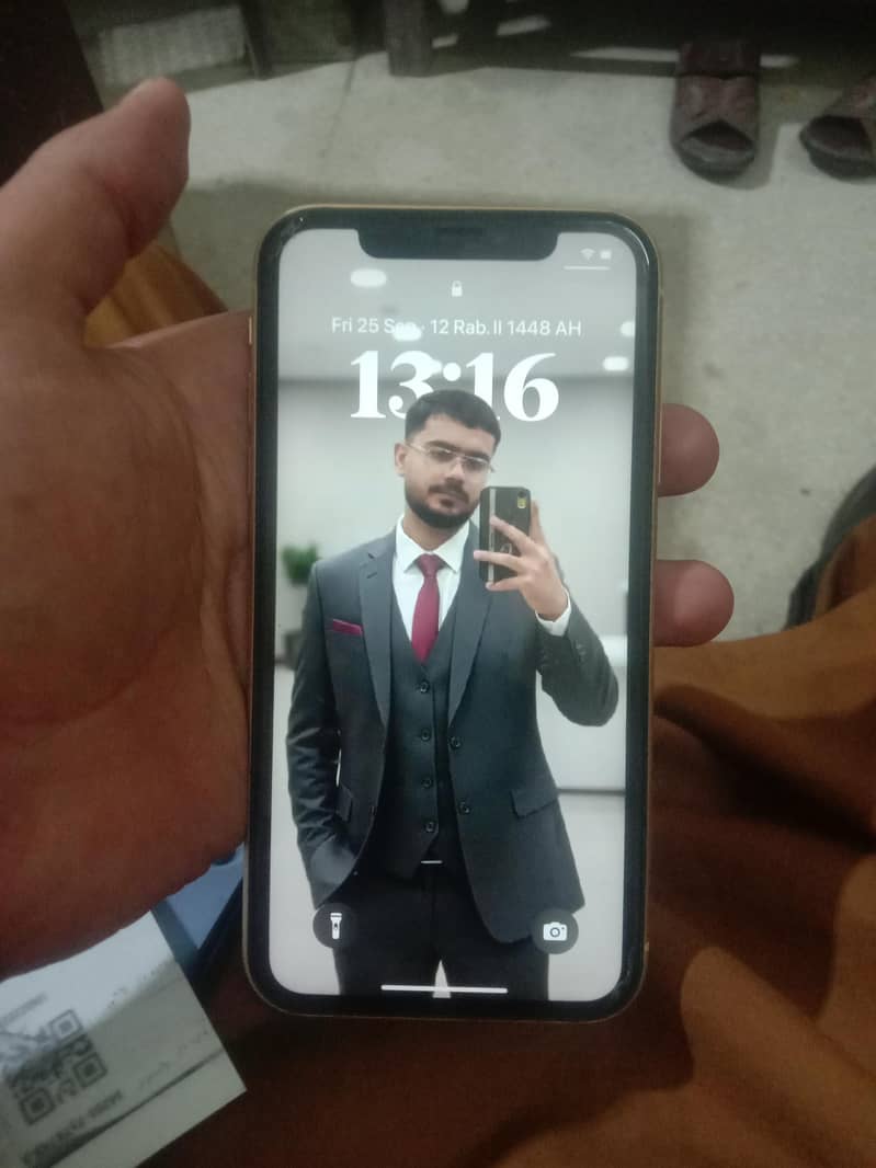 Apple iPhone XR 0