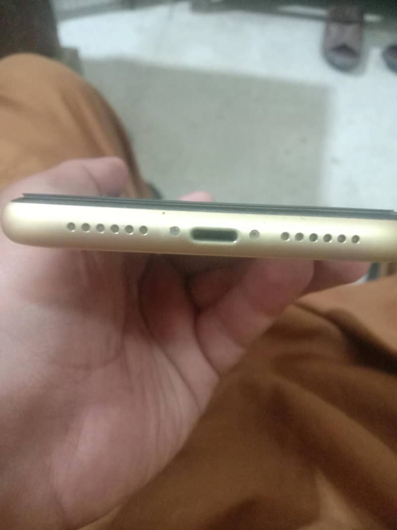Apple iPhone XR 3