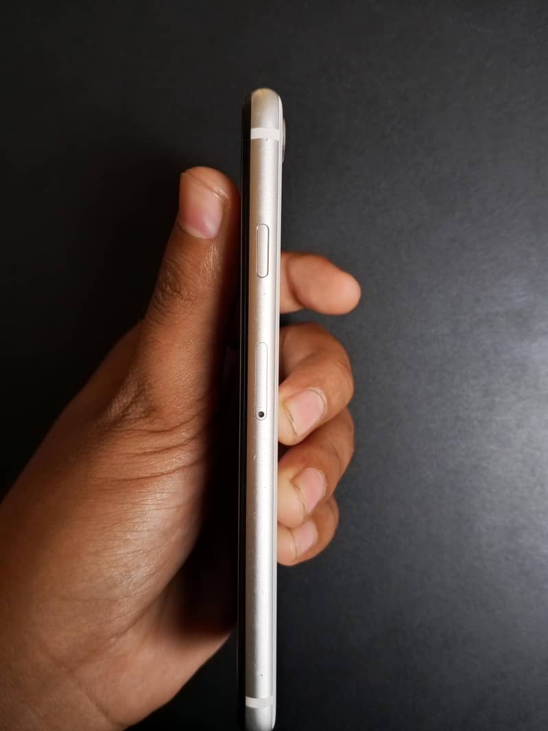 Apple iPhone SE 7