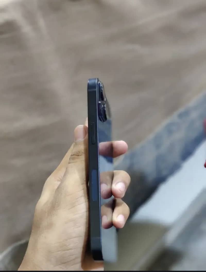 Apple iPhone 14 1