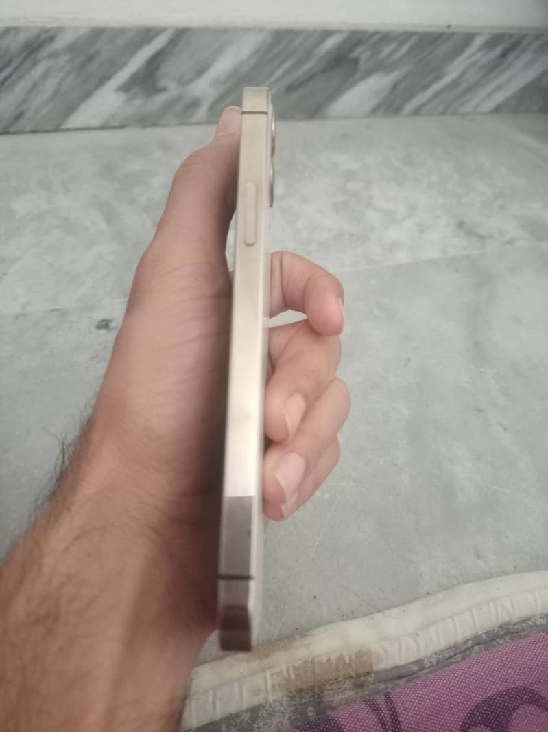 Apple iPhone 12 Pro 2