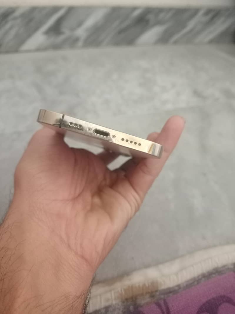 Apple iPhone 12 Pro 3