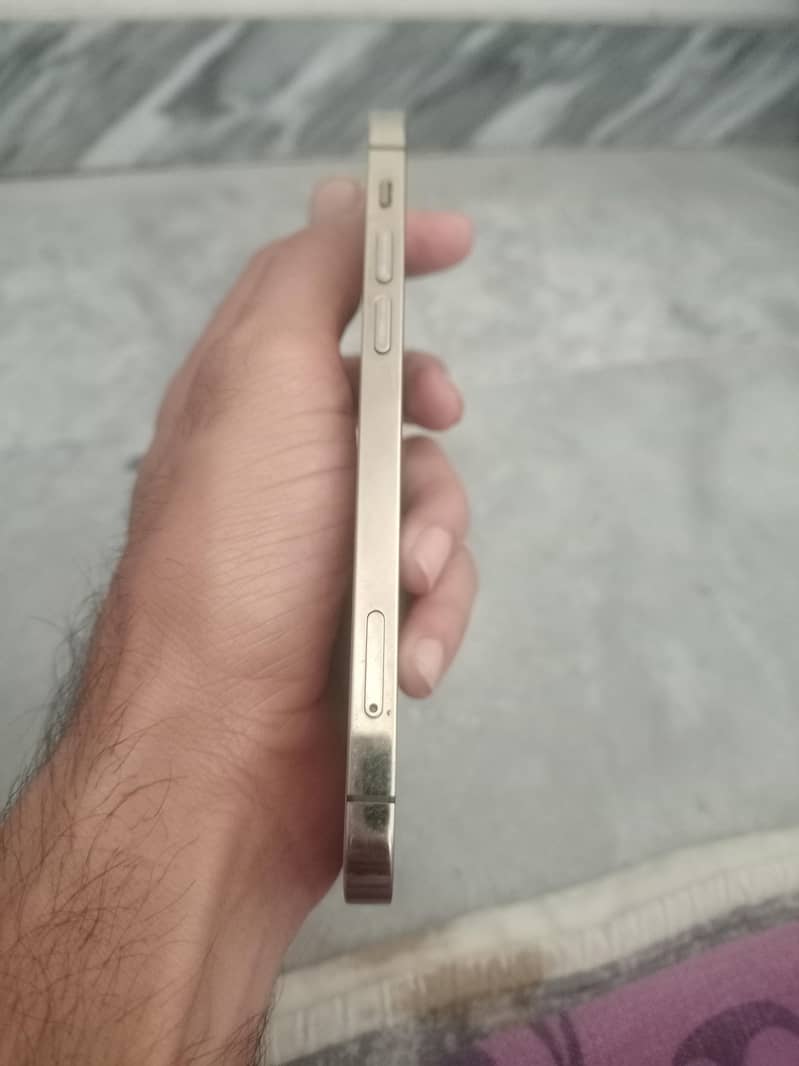 Apple iPhone 12 Pro 4