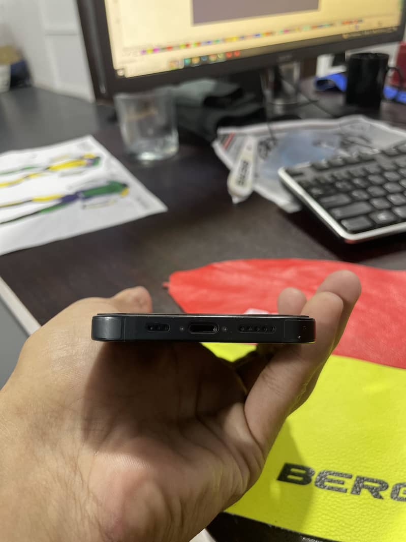Apple iPhone 14 3