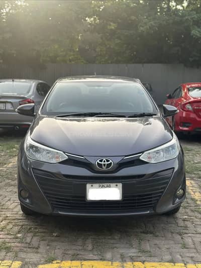 Toyota Yaris ATIV CVT 2020