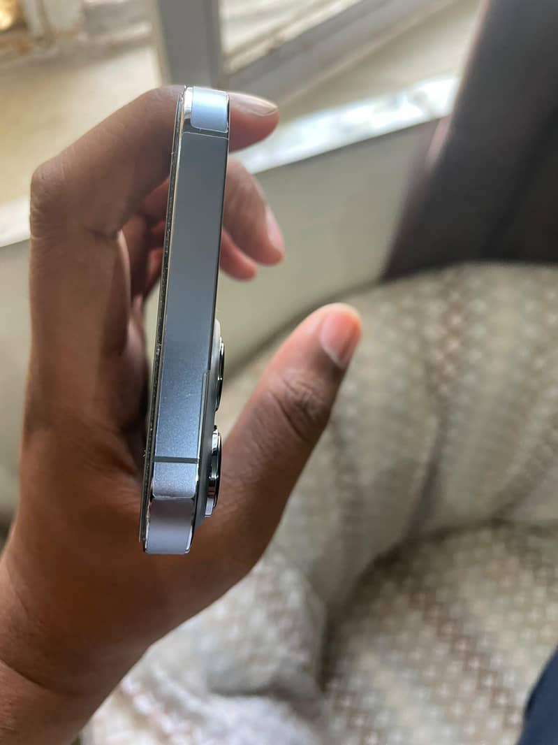 Apple iPhone 13 Pro Max 5