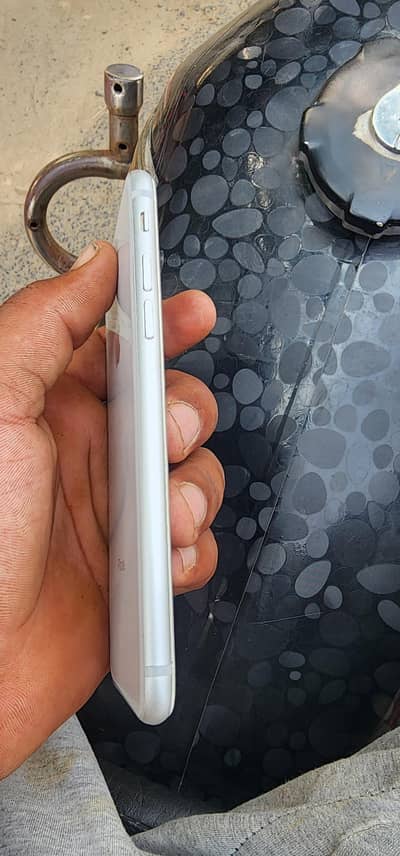 Apple iPhone 8