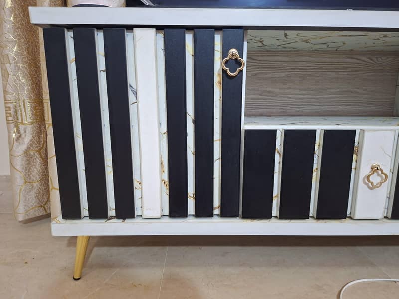 tv table 1