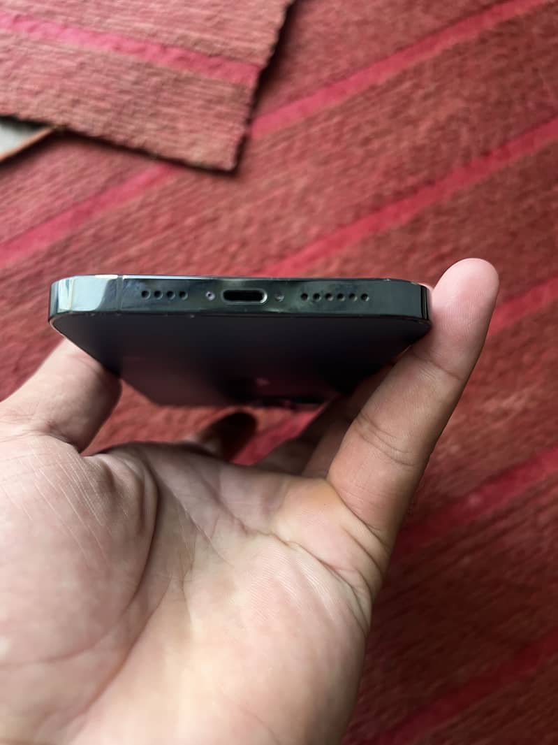 Apple iPhone 12 Pro Max 2