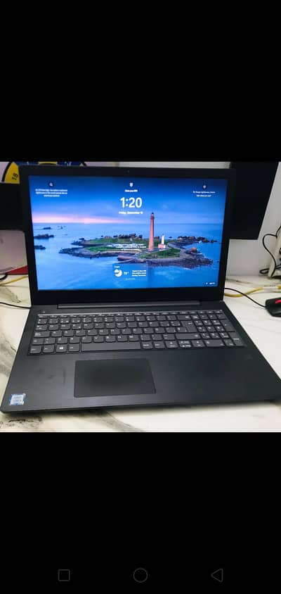 Lenovo Ideapad i3 8Gen 256 Ssd 4gb ram ddr4