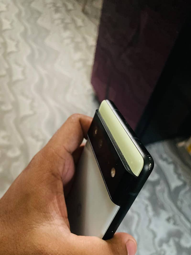 Google Pixel 6 4