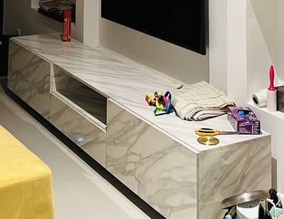 Console in excellent condition