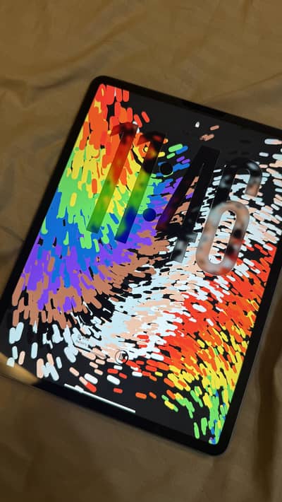iPad Pro 12.9 (4th Generation) with Apple Pencil & Magic Keyboard Case