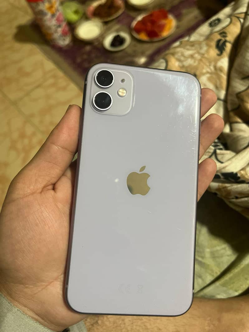 Apple iPhone 11 4