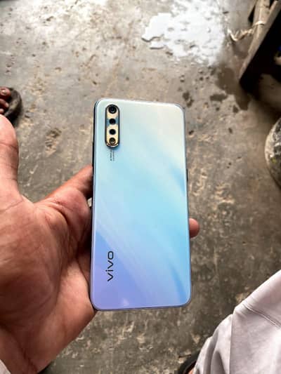 Vivo S1