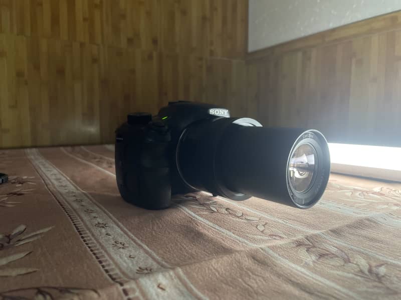 SLR Camera SONY 2