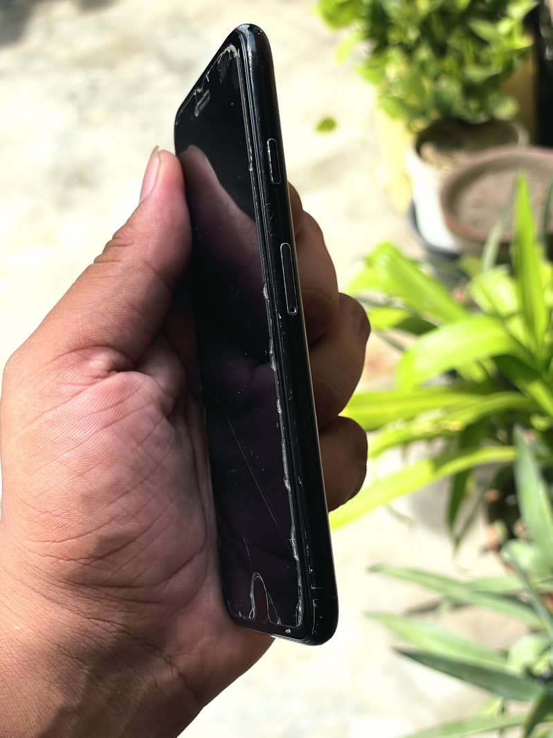 Apple iPhone 7 3