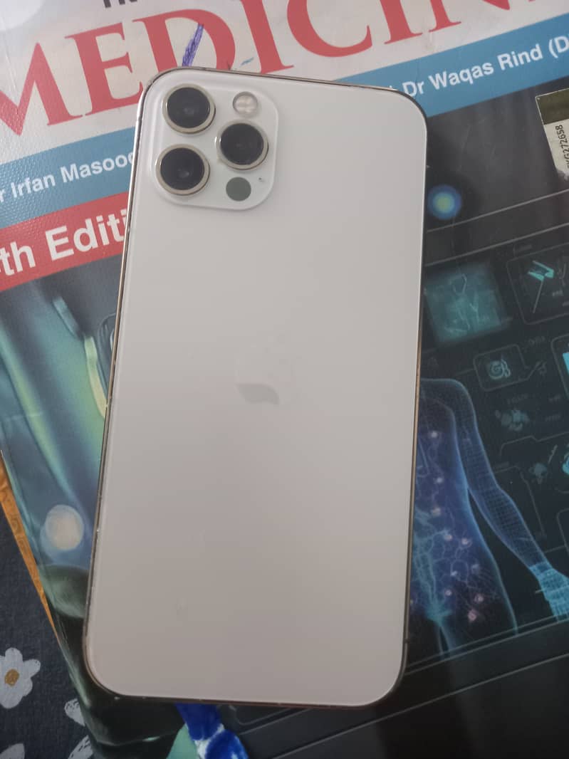Apple iPhone 12 pro 3