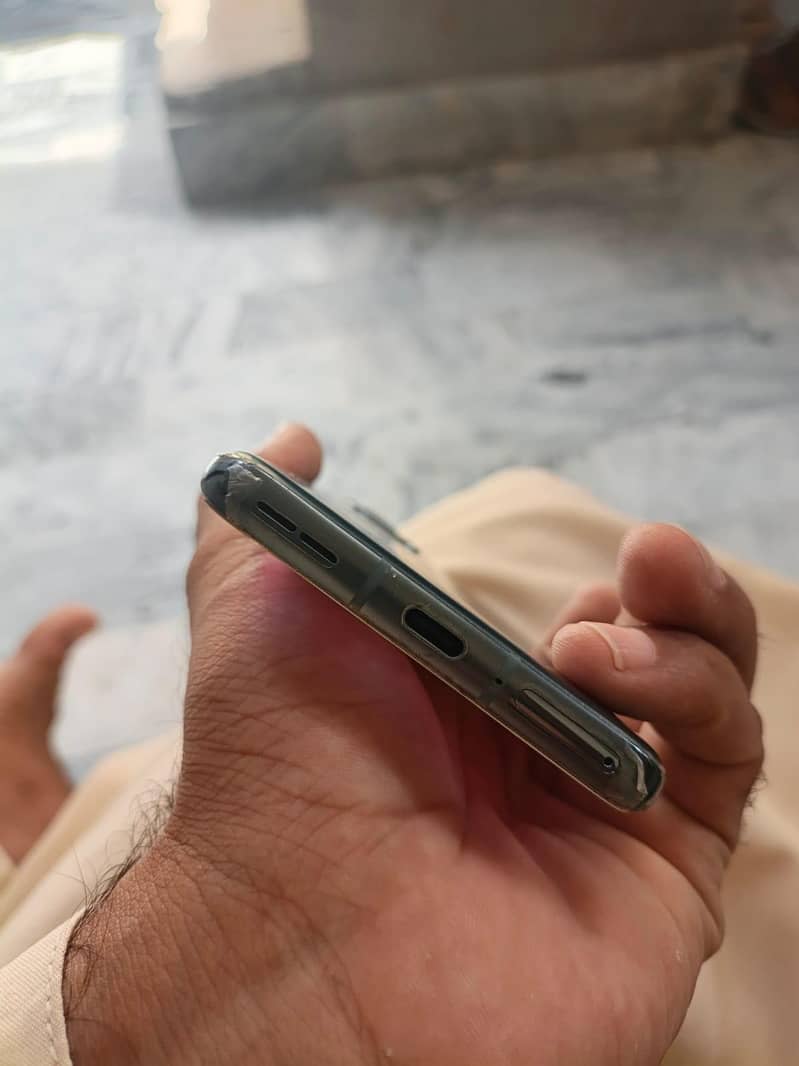 One Plus 9 Pro5G 2