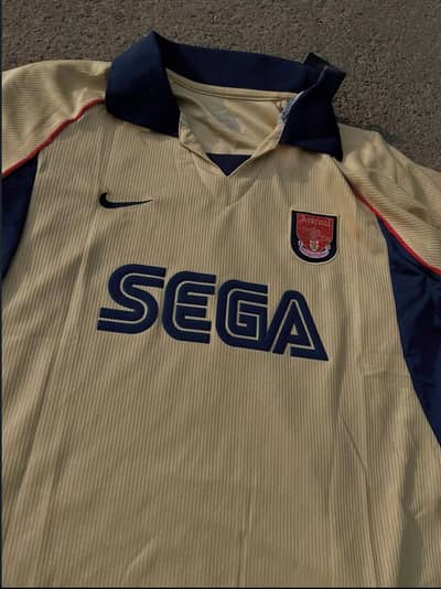 arsenal 2001' kit