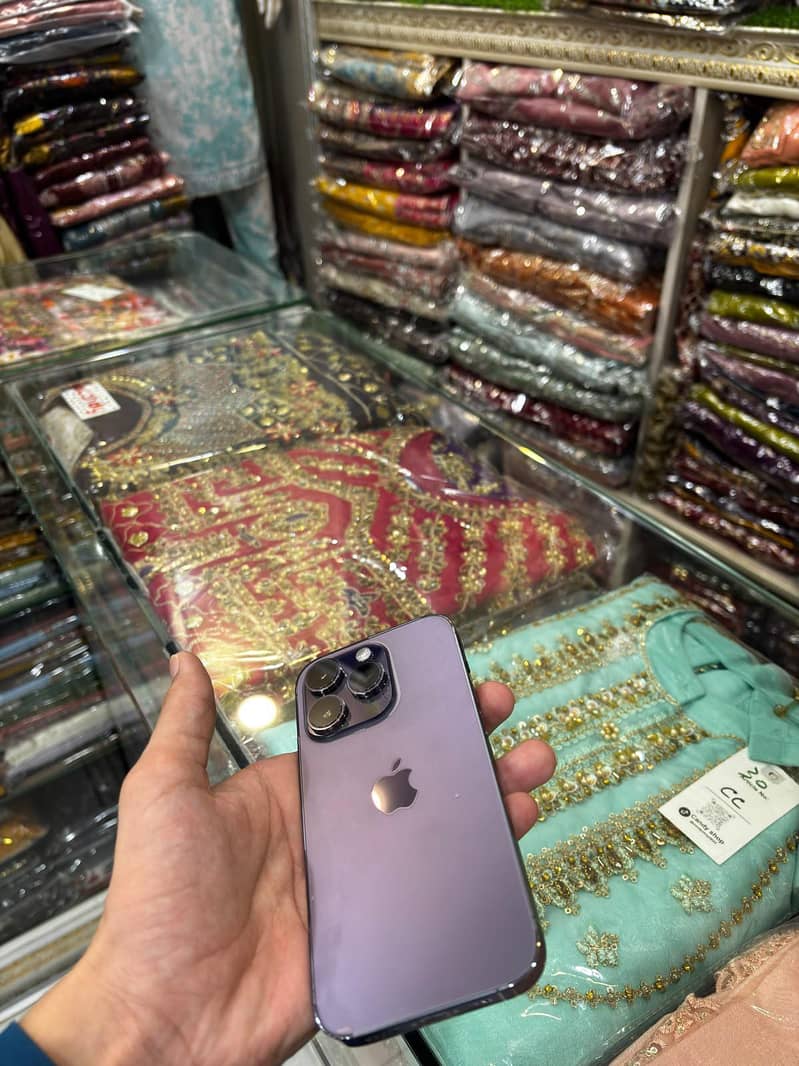 Apple iPhone 14 Pro 2