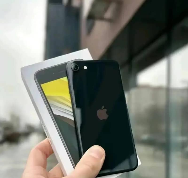 Apple iPhone XR 10