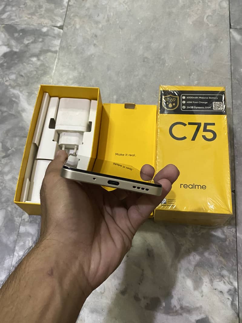 Realme C75 4