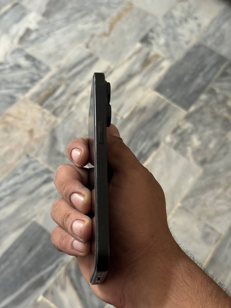 Apple iPhone 14 Pro 3