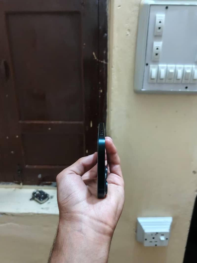 Apple iPhone 14 1