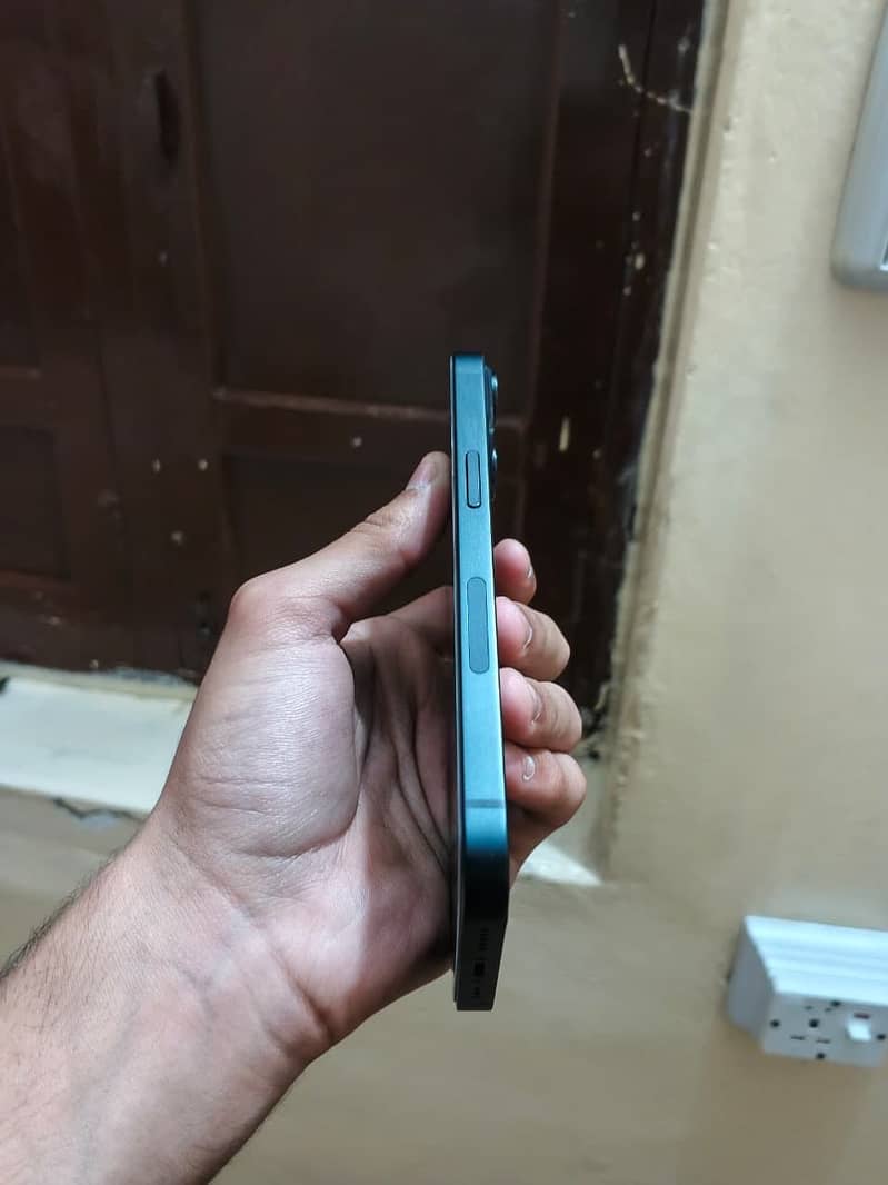 Apple iPhone 14 2