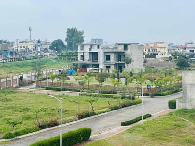 8 Marla Plot For Sale