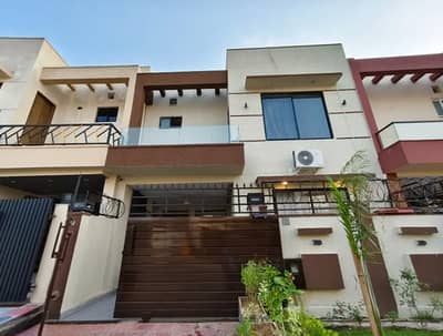 5 Marla Lower Portion Available For Rent