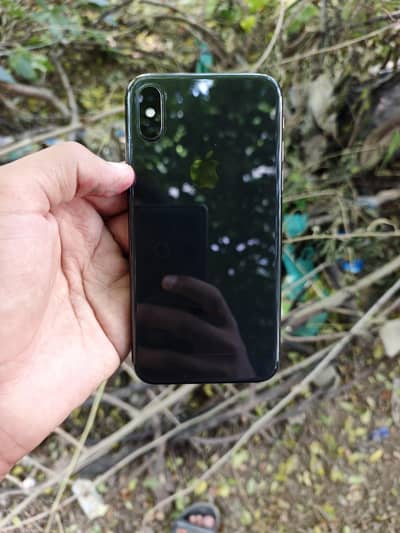 Iphone  X 256GB non pta lekin sime time avaiable hai 2 month