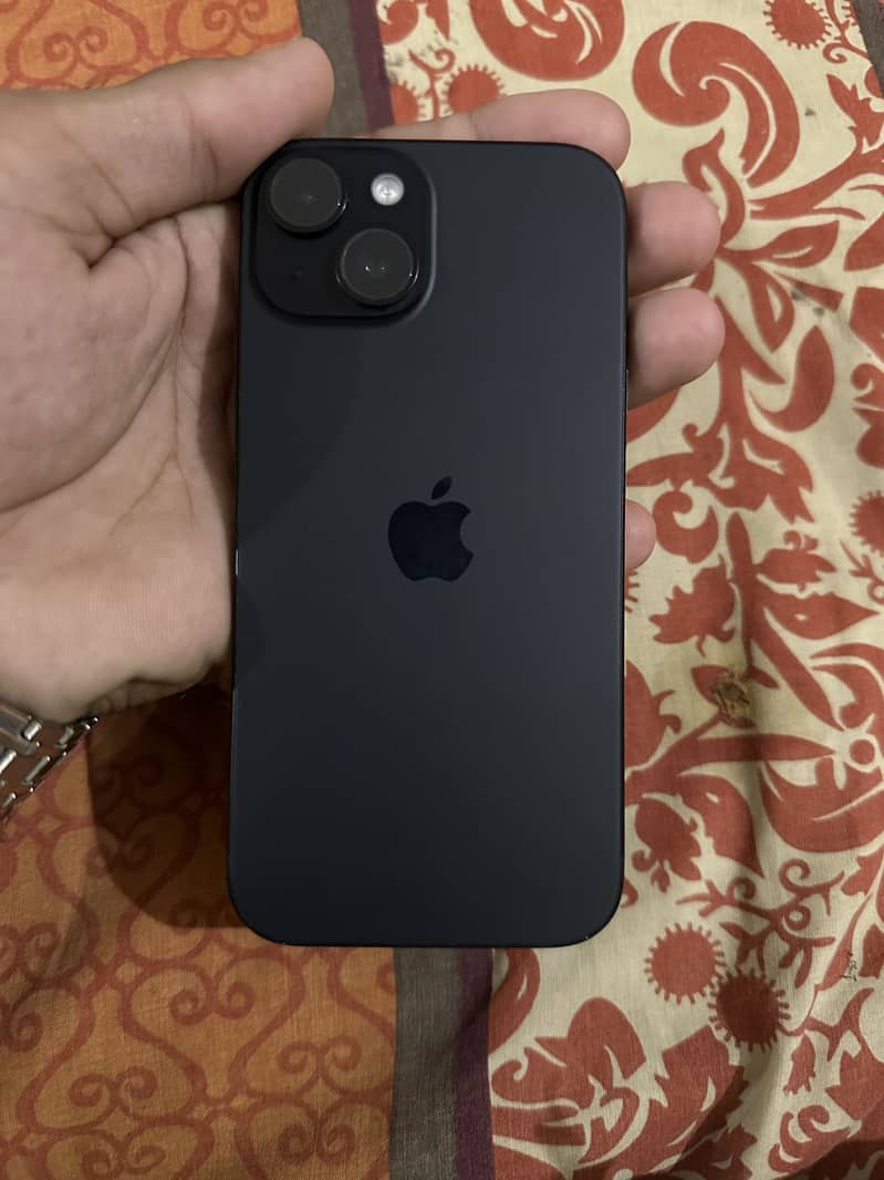 Apple iPhone 15 3