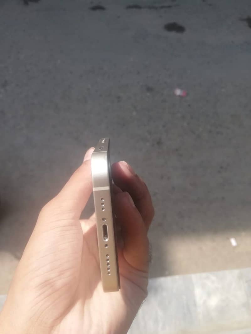 Apple iPhone 14 1