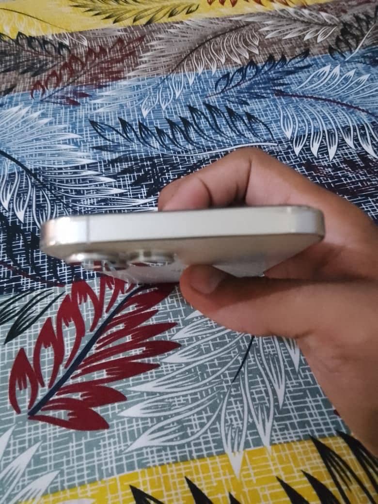 Apple iPhone 12 Pro Max 3