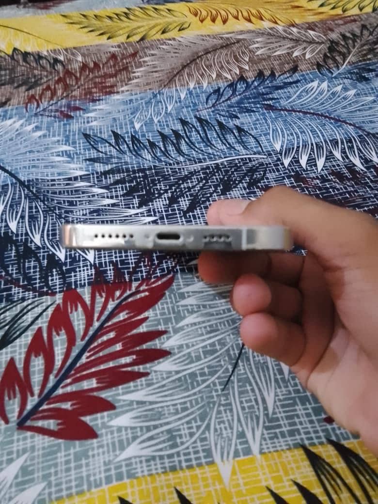 Apple iPhone 12 Pro Max 5