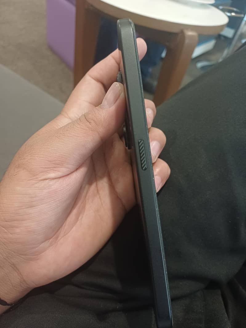 Tecno cmnon 50 2